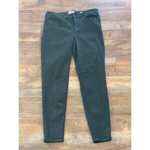 William Rast "Jordan" perfect Skinny Jr. Black jean 32